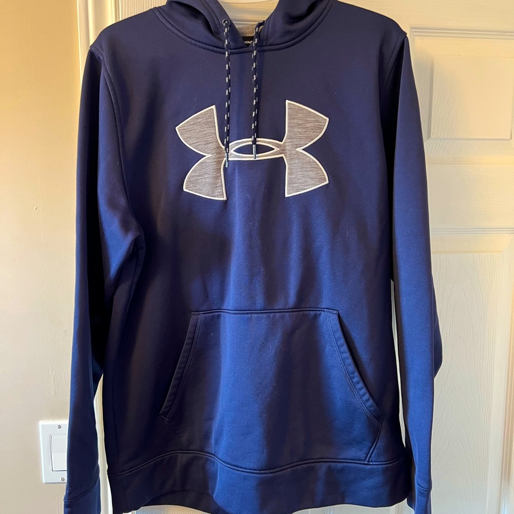 Mens Medium Under Armour Hoodie